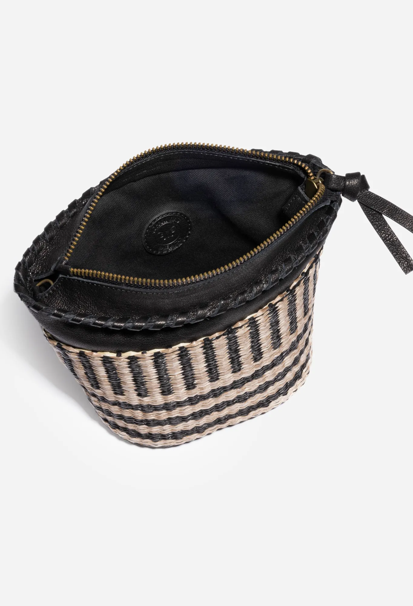 Store Banda Crochet Bucket Bag Women Handbags